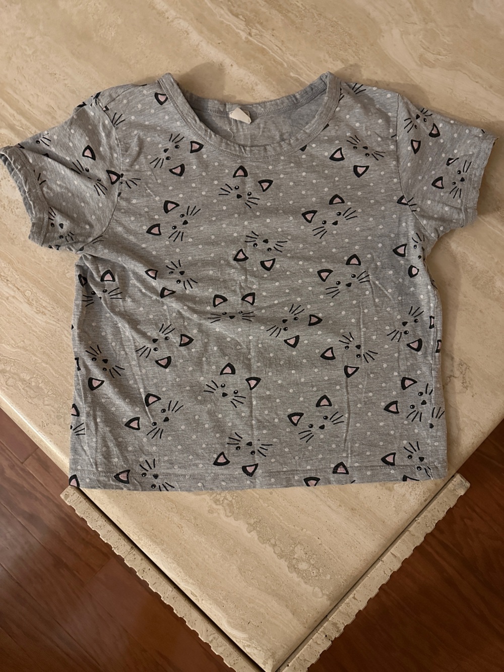 Women’s Short Sleeve Gray Cat Print Tee